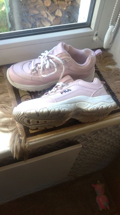 Продам кросовки Fila