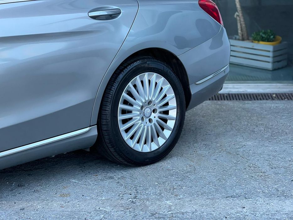 Mercedes-Benz C 220 d