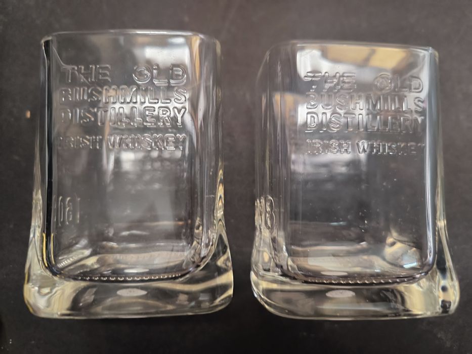 2 Copas Whisky Old Bushmills 1608