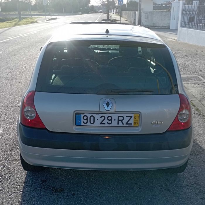 Renault Clio muito econômico