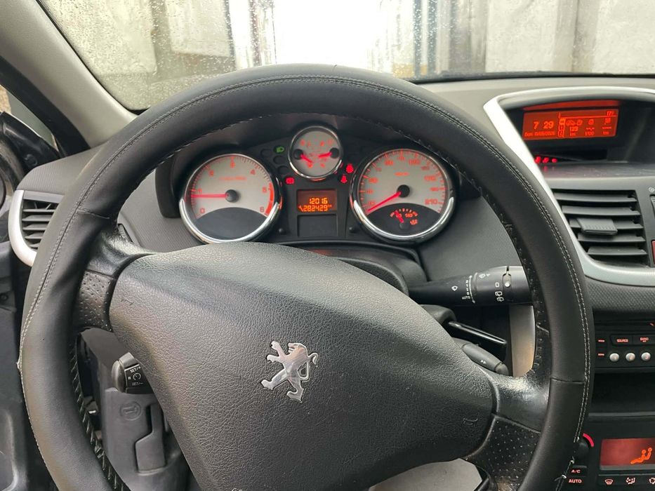 Peugeot 207 1.6 HDi