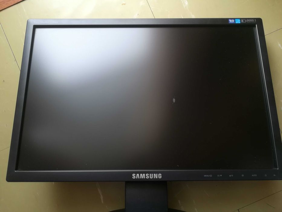 Monitor 19" Samsung 943NW (LS19MYNK)
