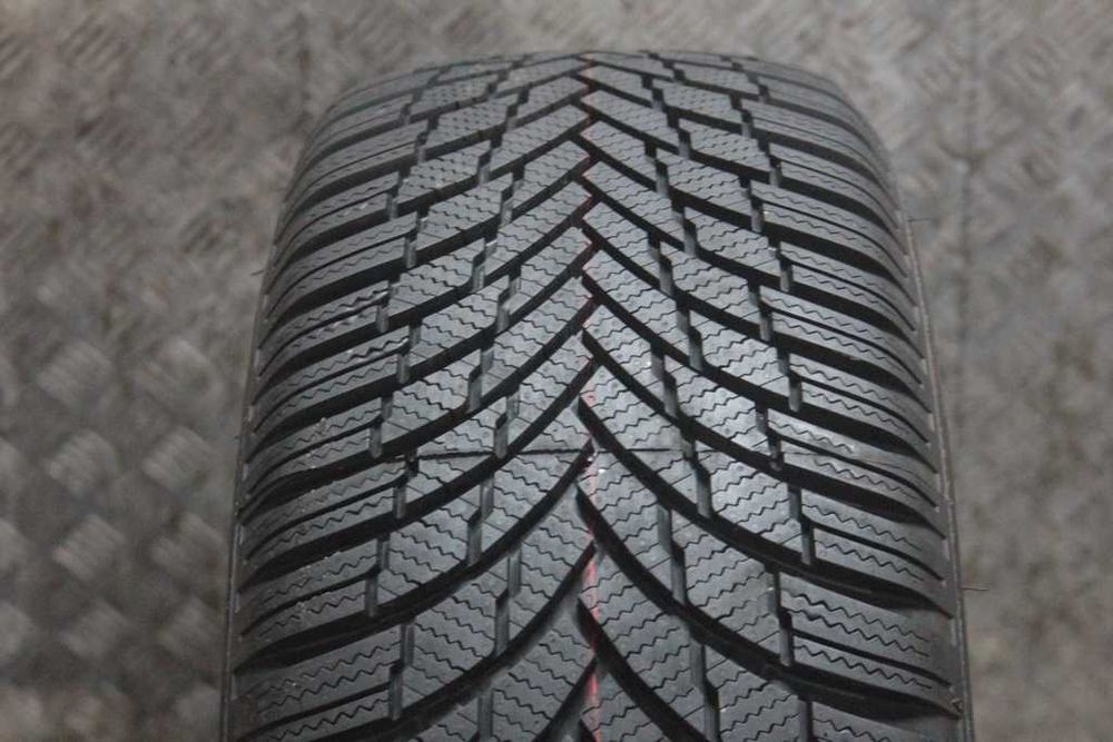 215/55/17 Firestone Winterhawk 4 215/55 R17 98V XL 2025r
