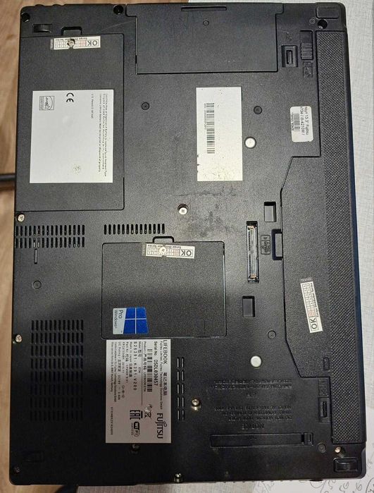 Ноутбук б/у Fujitsu LifeBook E734vPRO