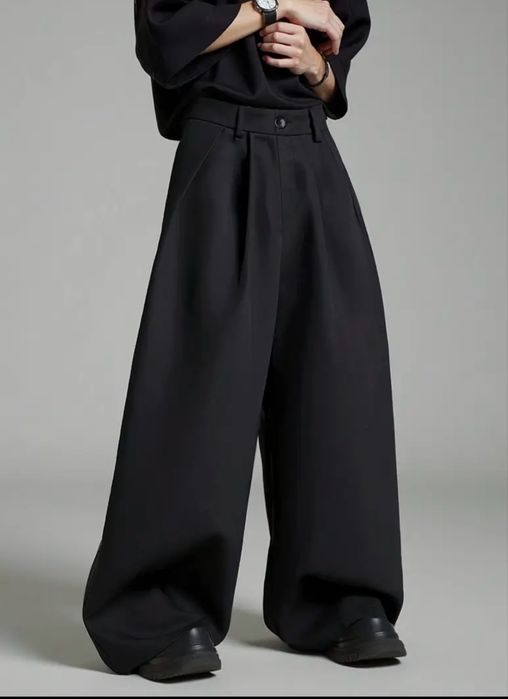 Чоловічі брюки з широкими штанинами