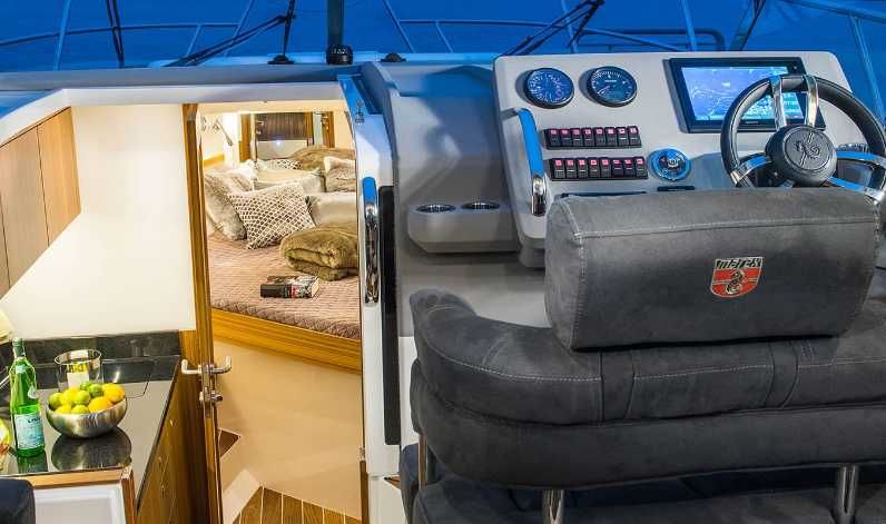 MAREX 310 Sun Cruiser