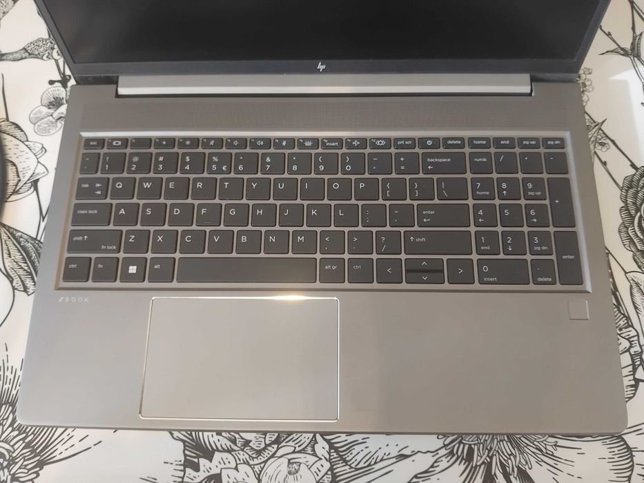 Sprzedam Laptop HP ZBook Power 15.6 G8 (i9 64GB 500GB RTX-A2000 Win11)