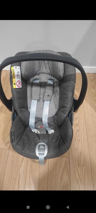 Ovo Cloud Babycoque Platinium Cybex tecido Platinium.