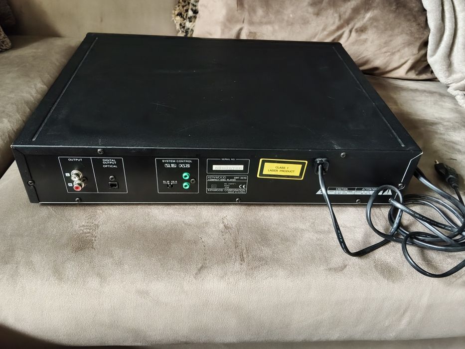 CD Kenwood DPF -3010 +pilot