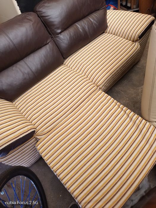 Sofá chaise longue reversível