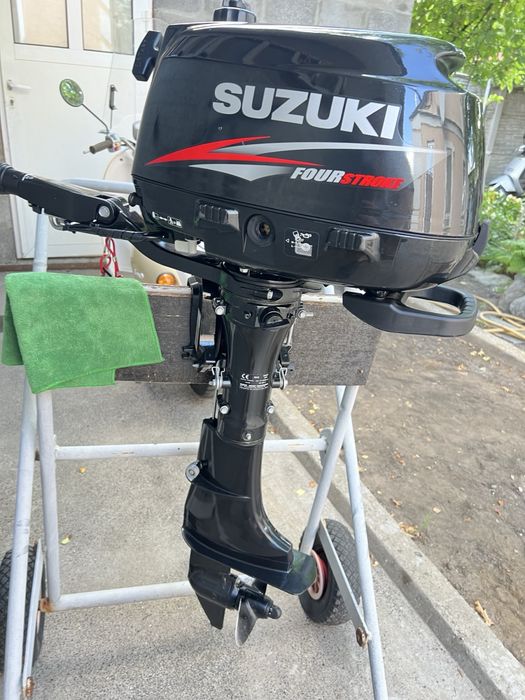 Лодочный мотор SUZUKI DF 6.