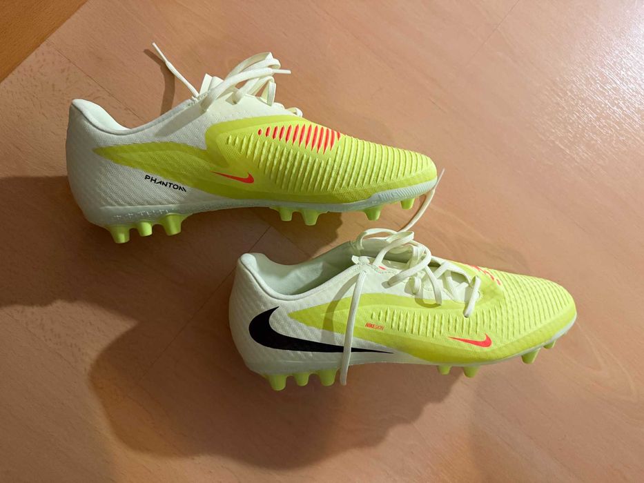 Ténis Nike skin Phanton relva sintética novos - 42,5