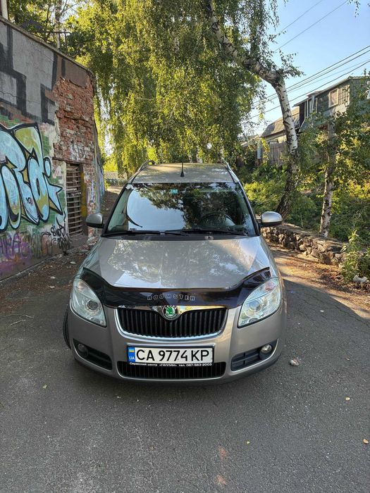 Продам Skoda Roomster 2009 ,1.2 механіка в комплектації Free