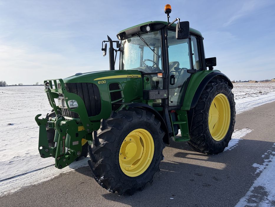 John Deere 6130 z tuzem, 6230, 6220, 6120