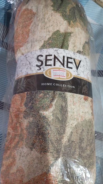 Наматрасник простирадло на резинці простинь на резинке