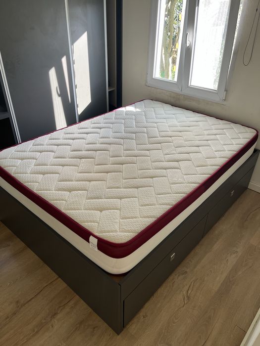 Cama com Gavetas e Colchão 135*190