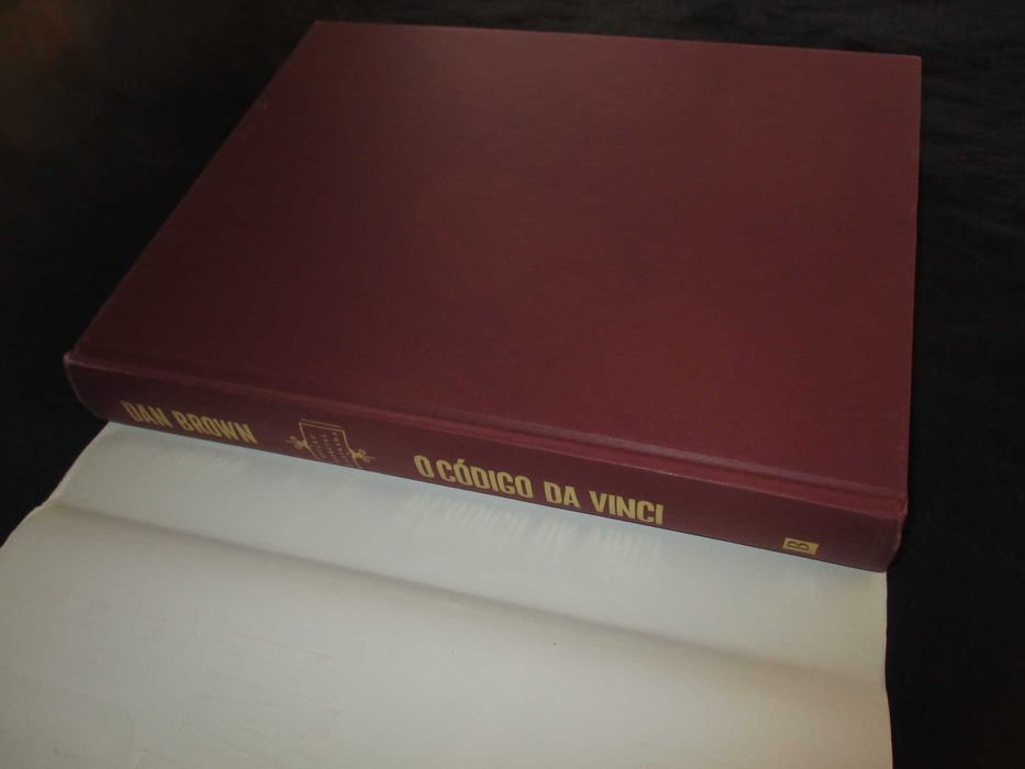 Livro O Código Da Vinci Dan Brown Edição Especial Ilustrada