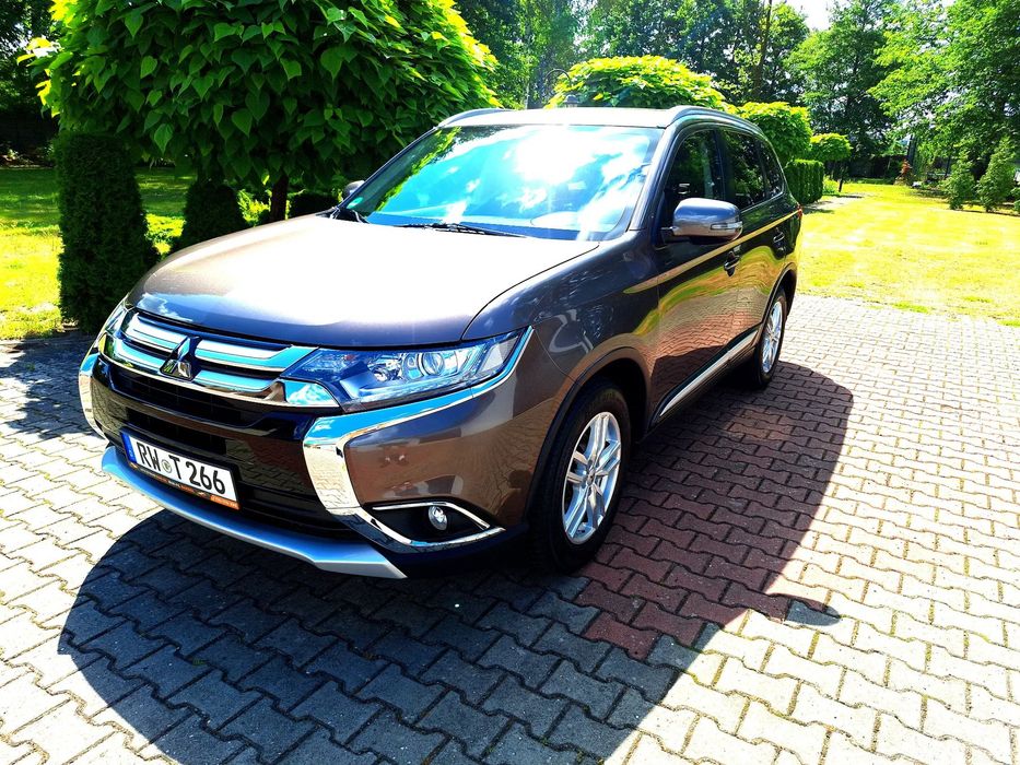 Mitsubishi Outlander Automat + Łopatki - 2.0 Benzyna - 4x4 - Kamera - Hak