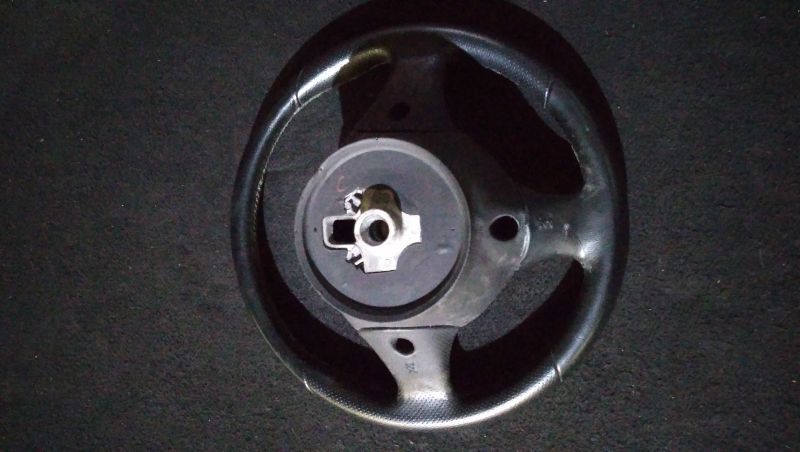 Volante Alfa Romeo 147 (937_)