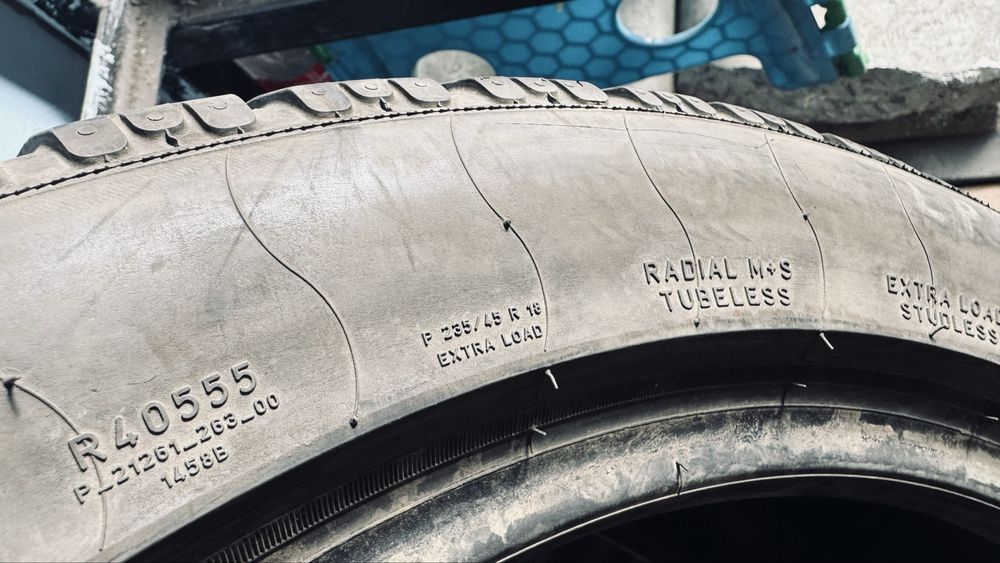Шини б/у 235/45 r18 Pirelli SottoZeroWinter240 резина зима комплект