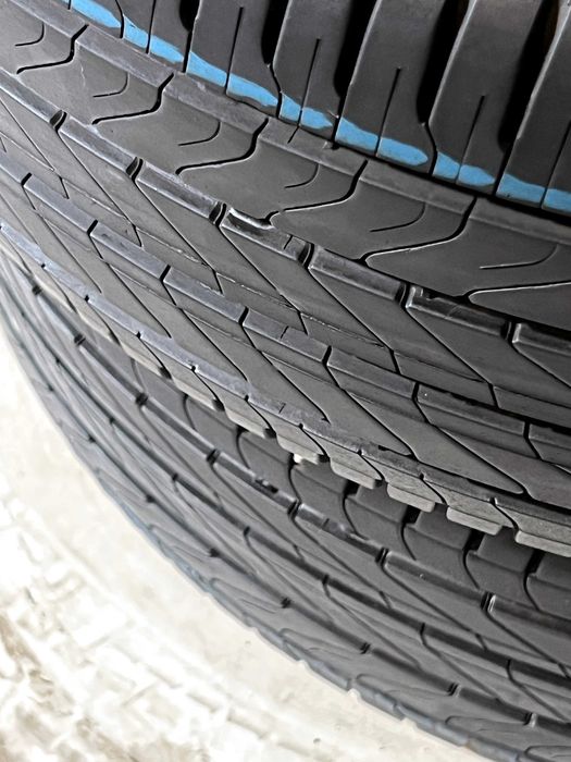 Pneus Continental Ultra Contact EV - 215/60/17 - Como NOVOS
