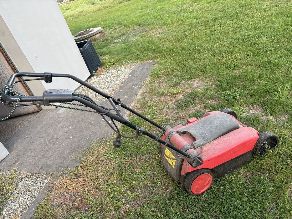 Kosiarka elektryczna z przedłużaczem gratis