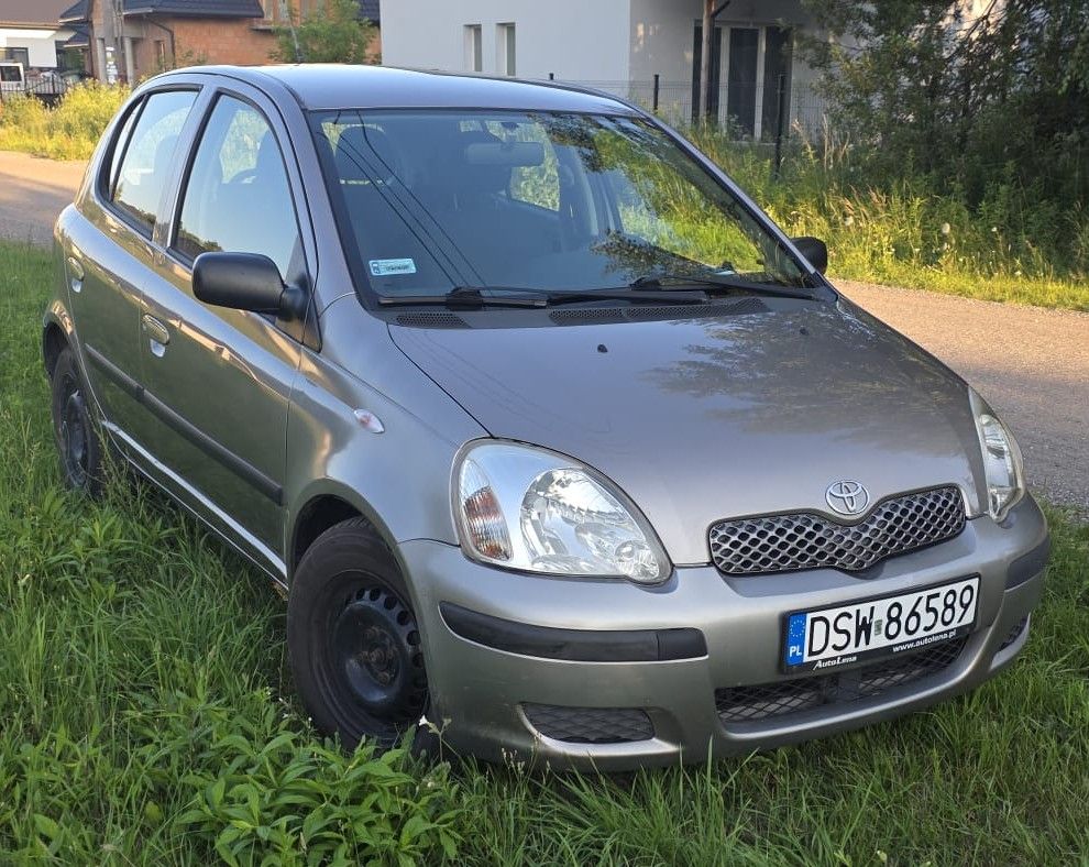 Toyota Yaris 1.0 Base