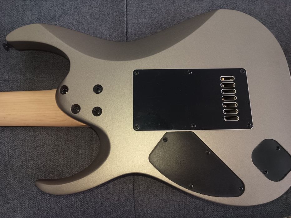 Gitara elektryczna Ibanez Apex 30