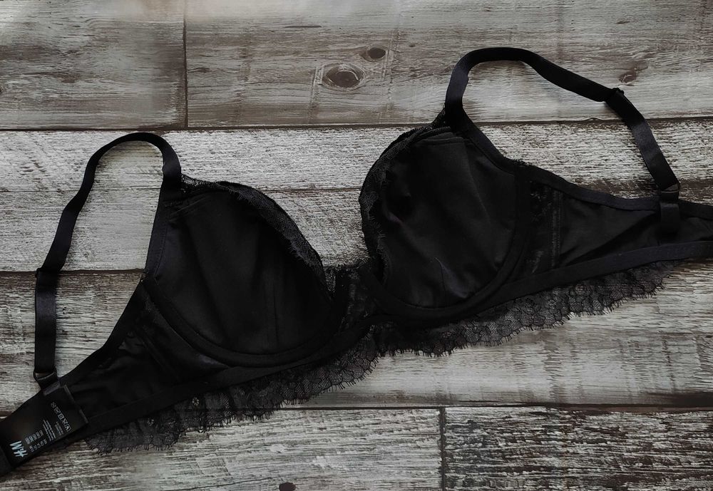 Бюстгальтер черный H&M