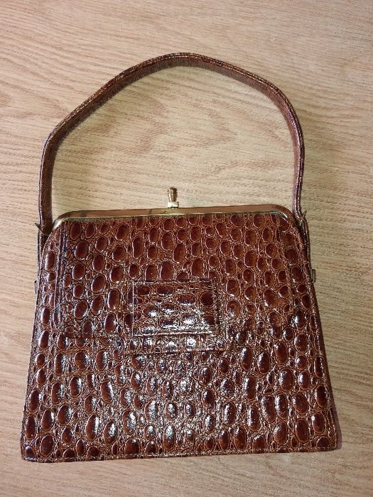 Продам сумку б\у