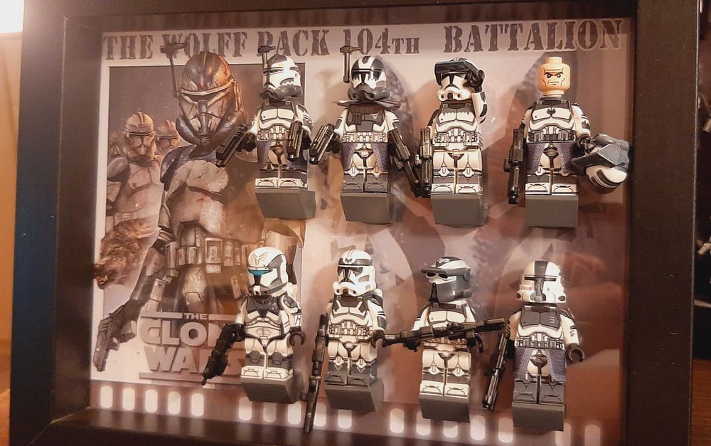 Figurki Star Wars RAMKA z 8 figurkami WOLFF PACK 104th Battalion CW