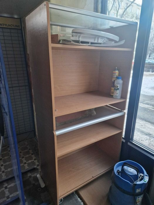 Lada sklepowa przeszklona