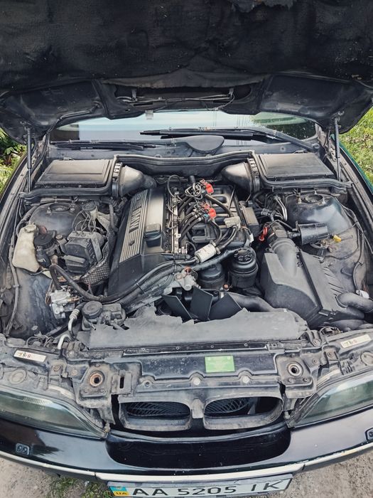 Продаж BMW E39 520i