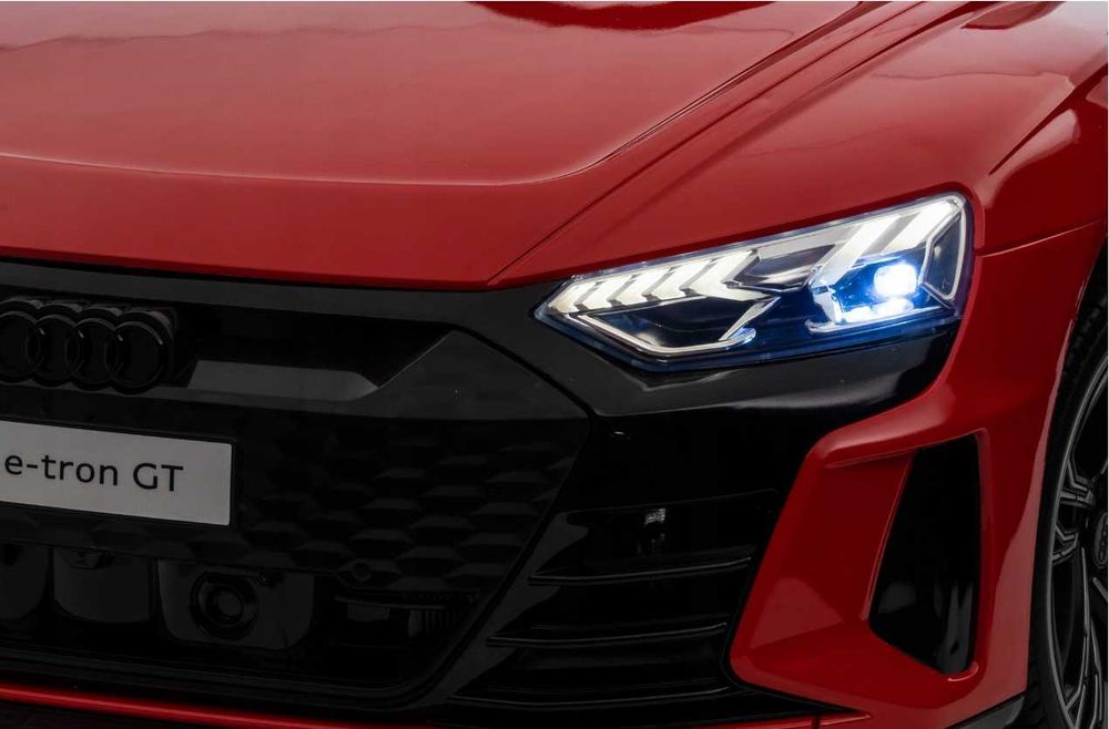 AUDI E-TRON GT RS 4X4 EVA 12V 4SILNIKI samochód elektryczny dla dzieci