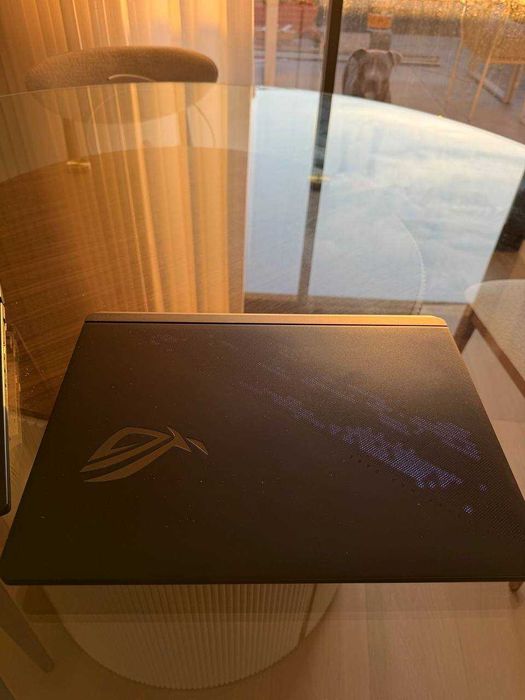 Portátil Gaming  Asus Rog Strix Scar 16 RTX 5090