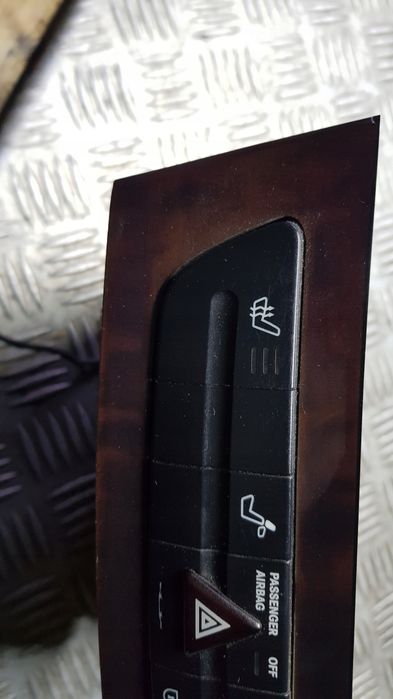 W211 Przełącznik Przyciski Panel Foteli Awaryjny A2116800552 Drewno