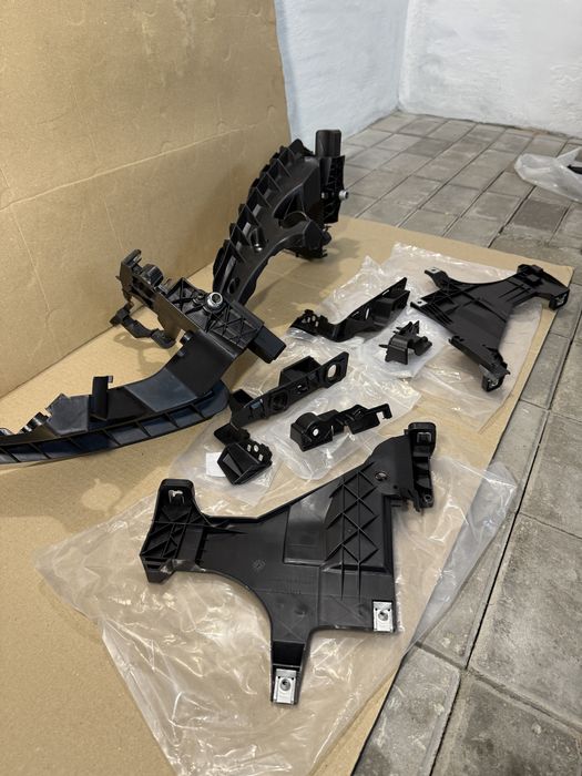 Кріплення; кронштейн бампера Audi A4 b8 b9; Ауді б8 б9 (2007-2019)