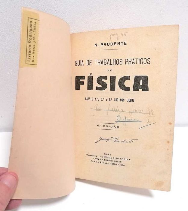 Guia de Trabalhos Práticos de Física (1942)