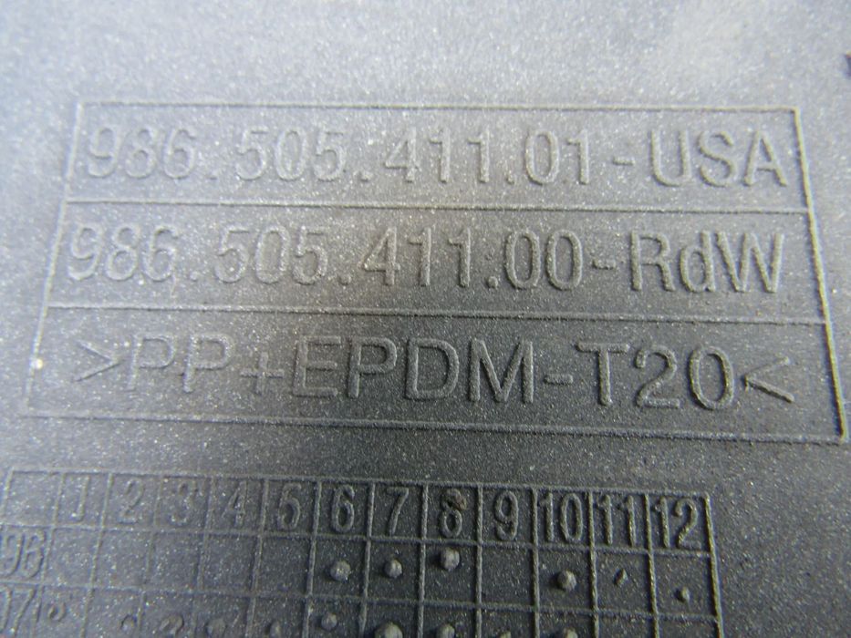 Para-choques tras Porsche Boxster ref. 986 550 411 01(ver descrição)