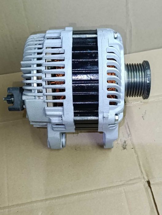 Генератор Espace Scenic Laguna Megane Latitude Лагуна Меган Сценік 2.0