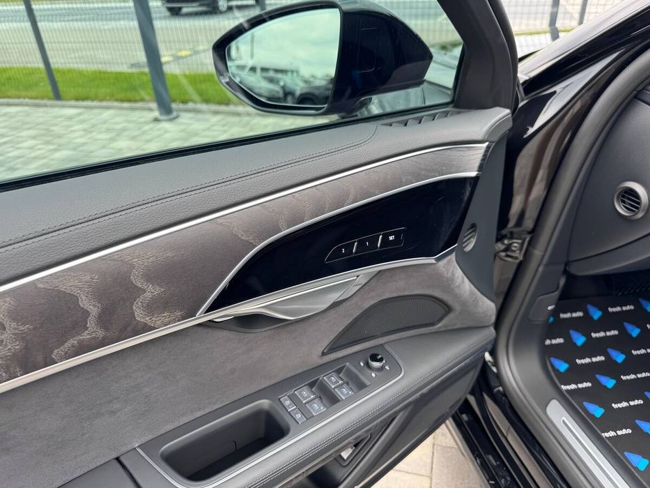 Audi A8 2024 VIN WAULDAF88RN014956 фото оголошення 15 з 24