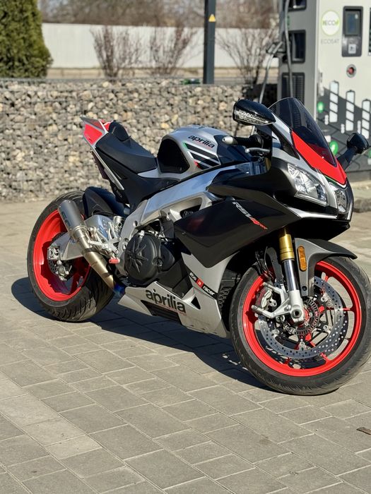 Aprilia Rsv4 2018 рік