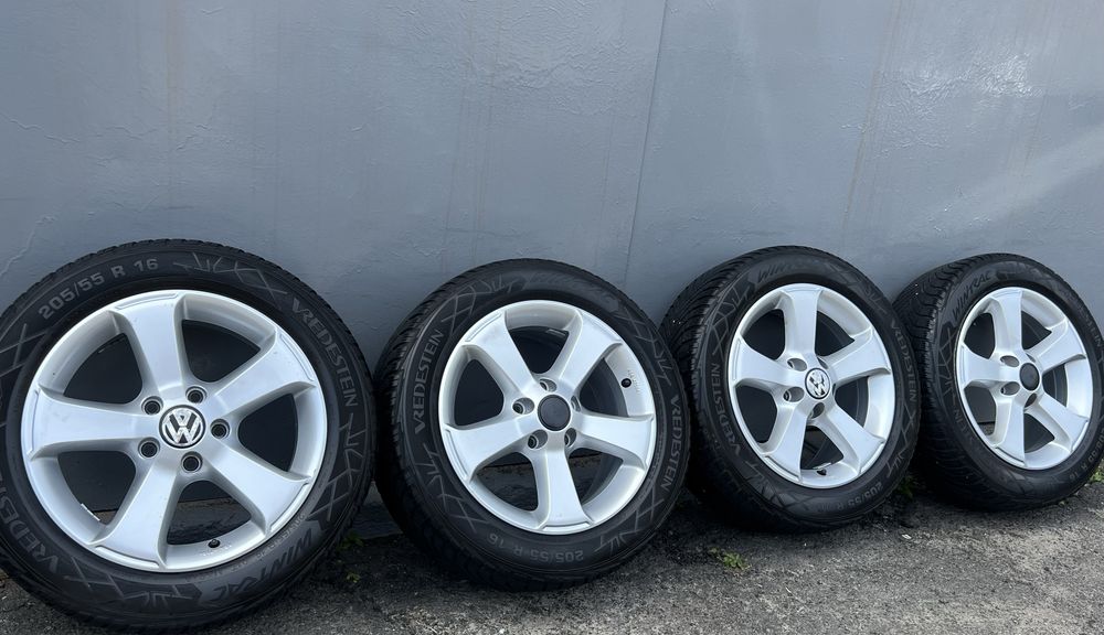 Оригінальні диски Volkswagen r16 5*112 Golf Caddy Passan Touran