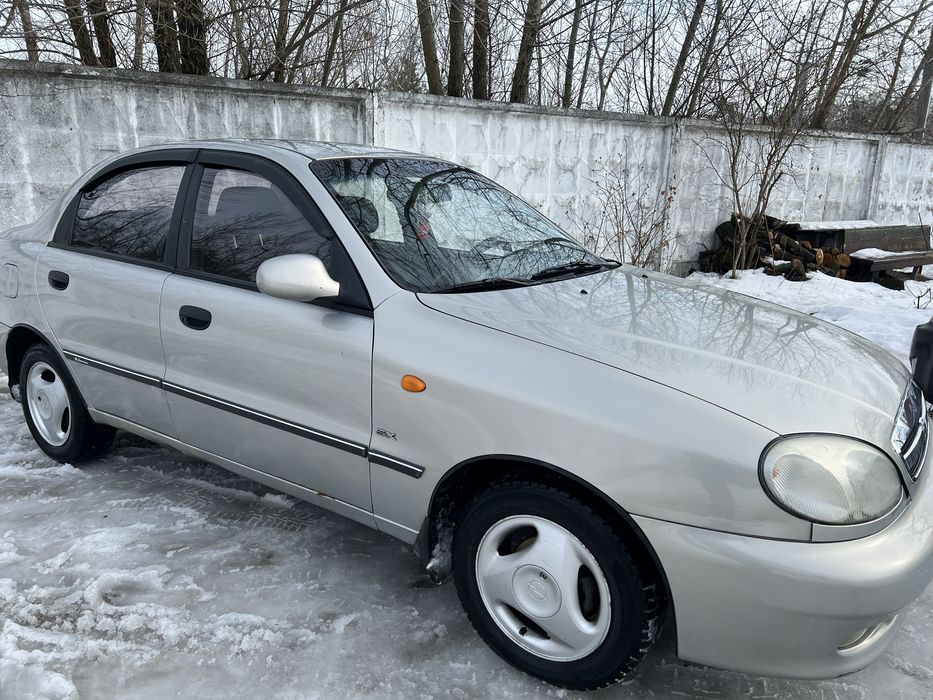 Легковий автомобіль Chevrolet Lanos