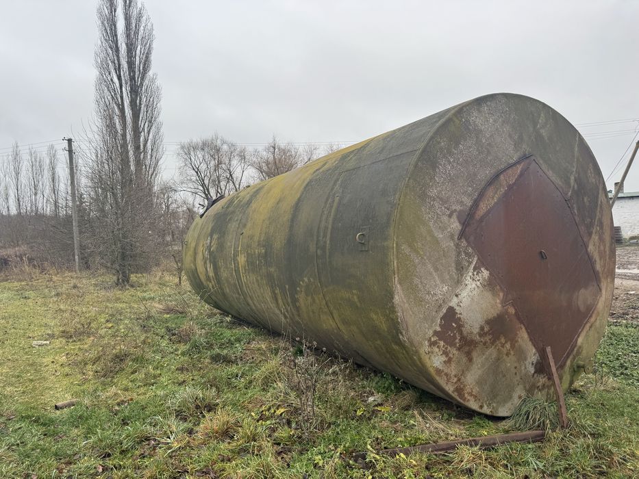 Бочка металева 70,7куб.м. діаметр 3м, довжина 10м