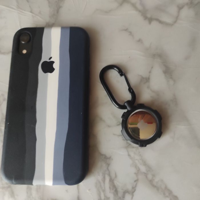 iPhone XR смартфон