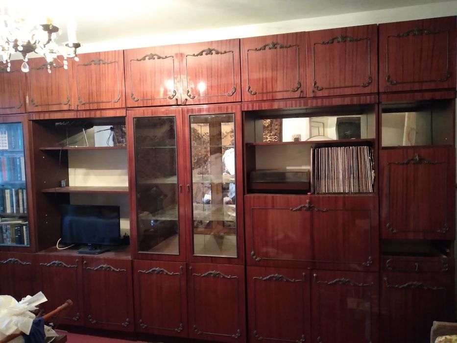 Віддам безкоштовно стінку(САМОВИВІЗ)Івано-Франківськ