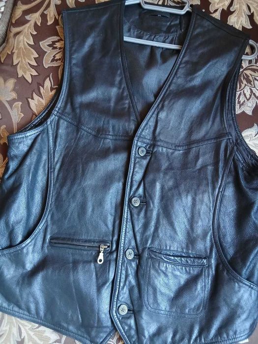 Жилет кожаный мужской р.50