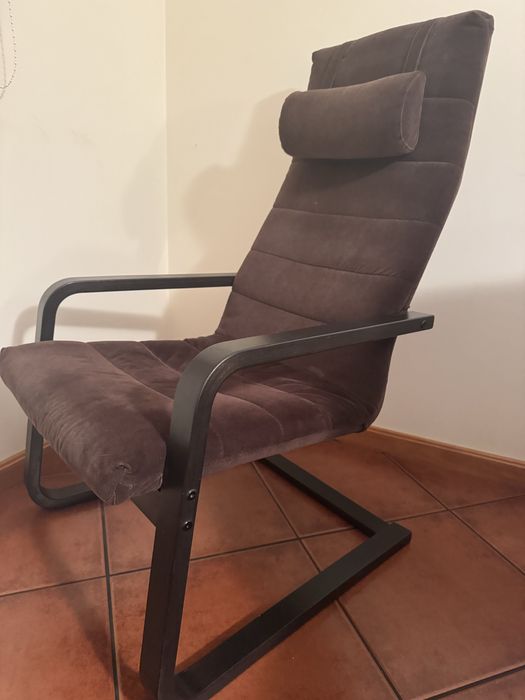 Cadeira de descanso com apoio para os pés