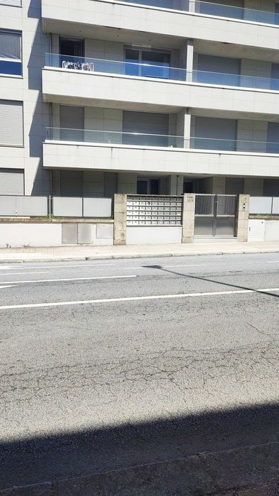 APARTAMENTO NOVO T-2 S/MOBILIA S/G HSJOAO
